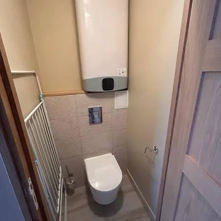 Apartment Charmant F1