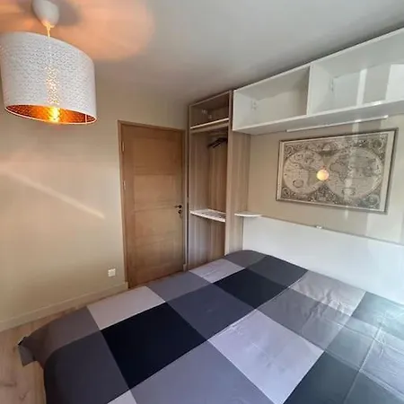 Charmant F1 Apartment